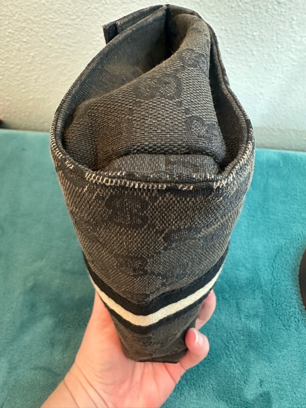 Gucci GG Canvas Web Stripe Cosmetic Bag Pouch Black Beige Auth w/ COA - Picture 8 of 10